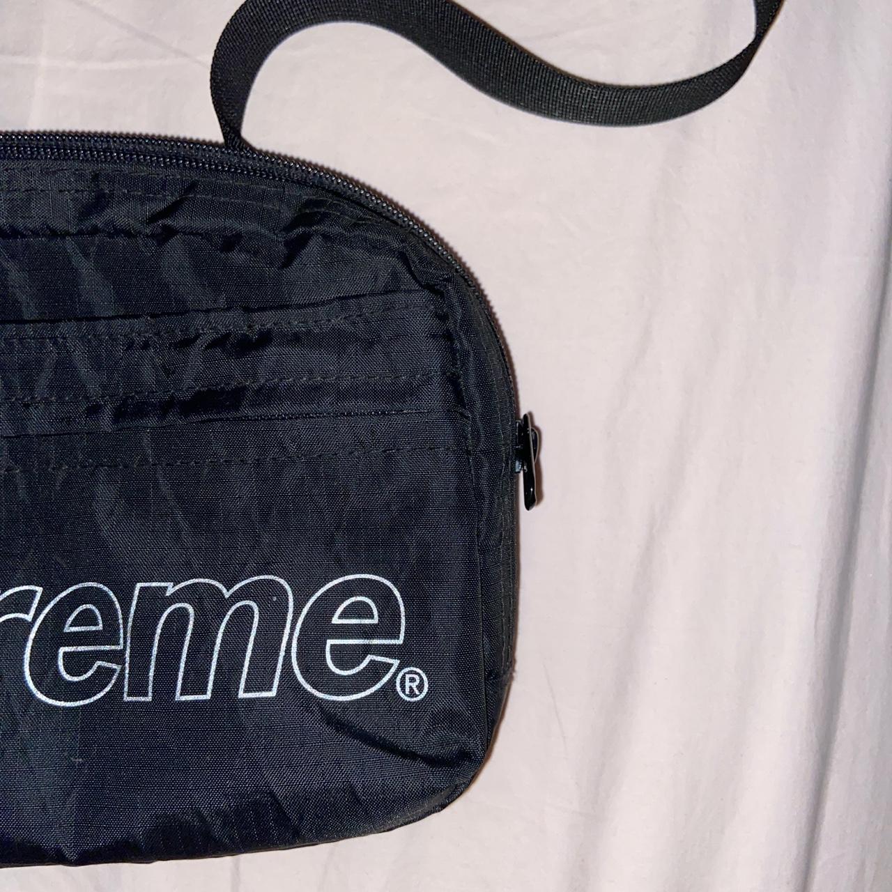 Supreme FW18 Shoulder Bag