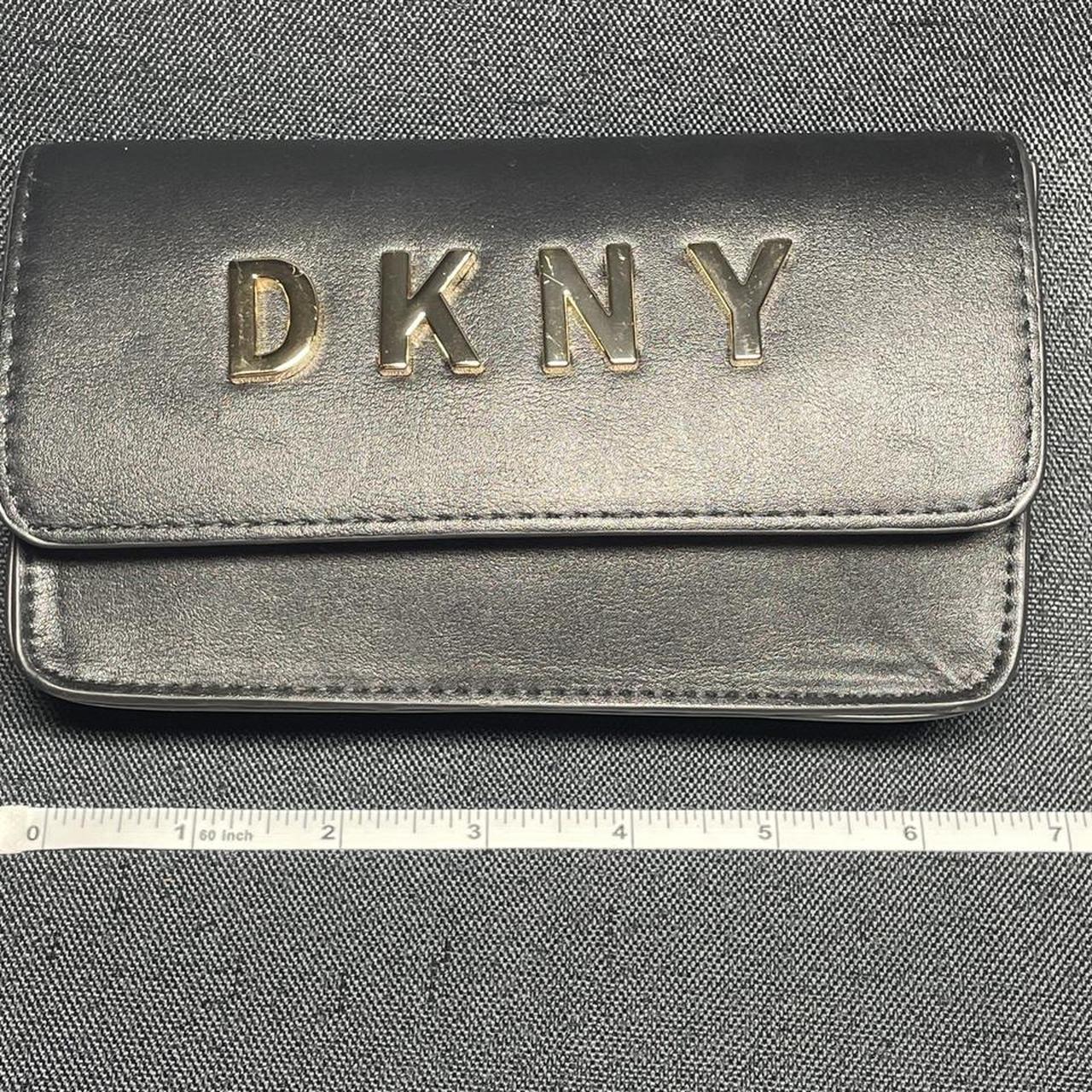 Product Image 1 - DKNY Belt Bag without belt

📦