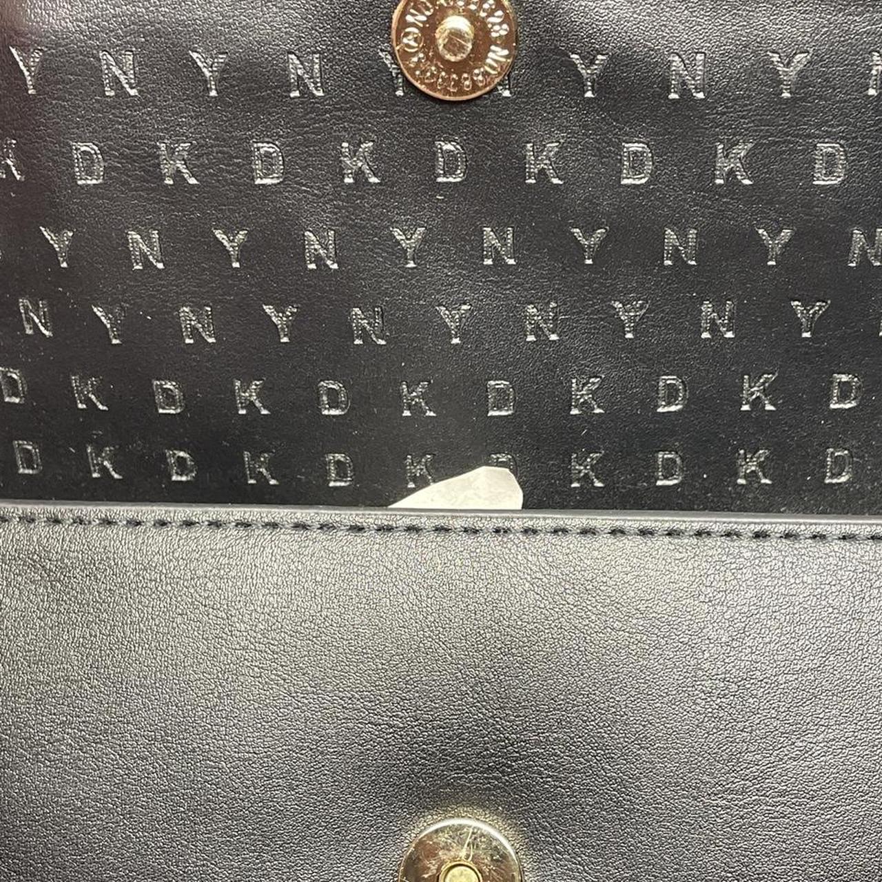 Product Image 3 - DKNY Belt Bag without belt

📦