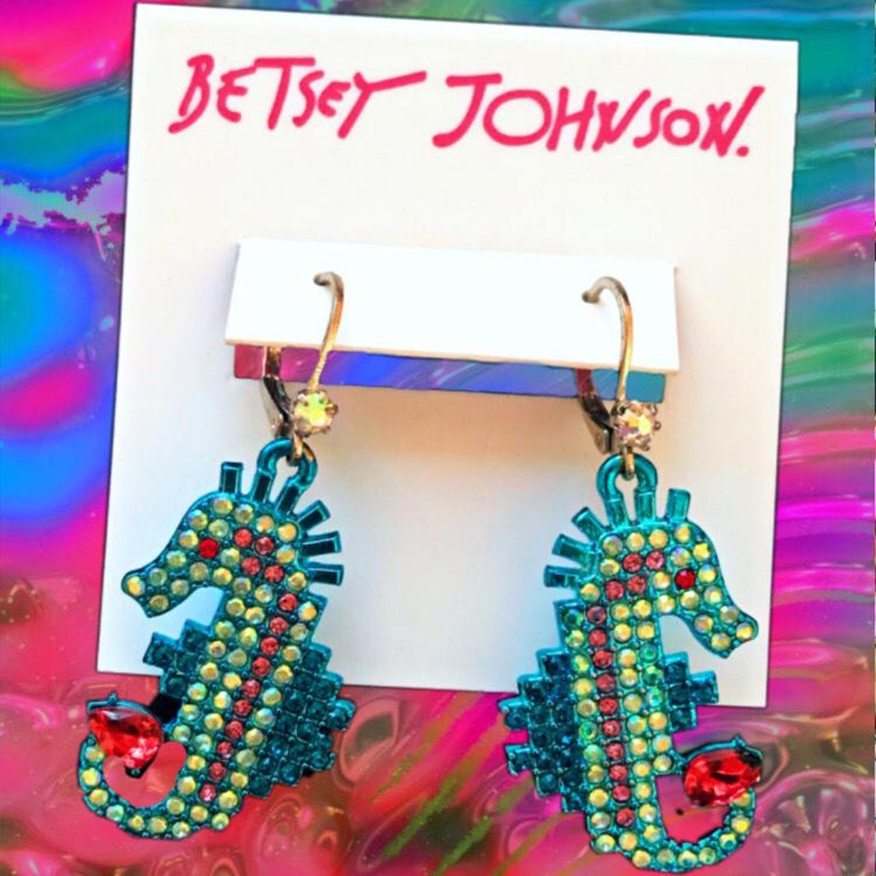 Betsey johnson seahorse deals earrings