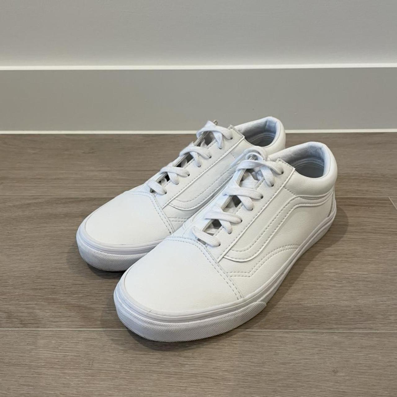 SIZE 5 WOMENS WHITE VANS £53.80 including... - Depop