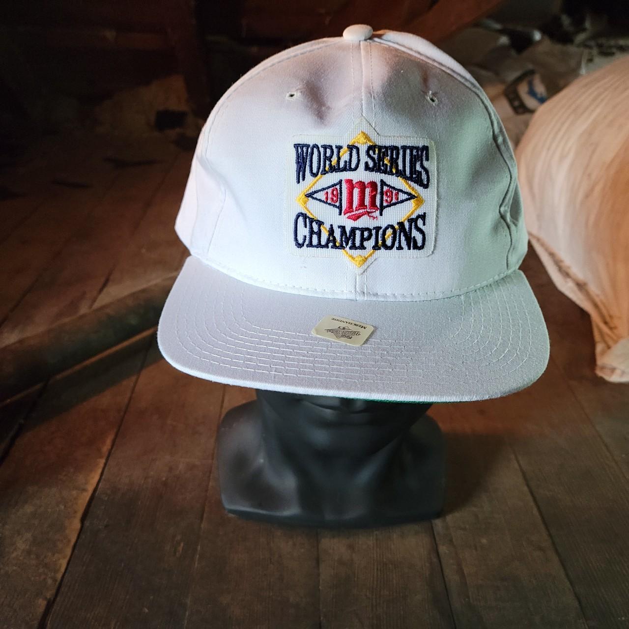 Brand new with tags! Vintage 1991 World Series - Depop