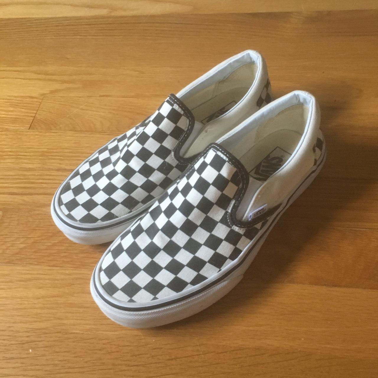 checkered vans 8.5