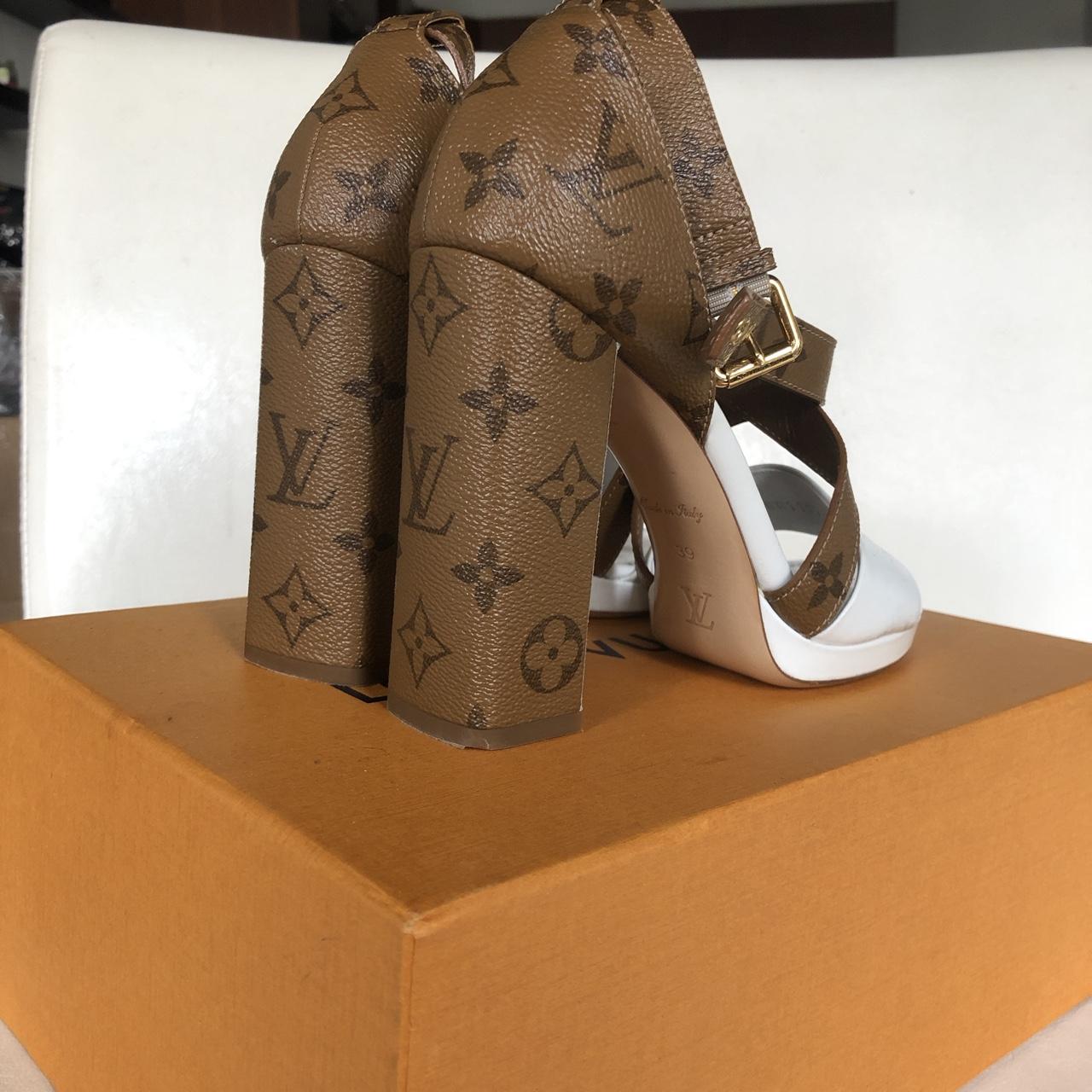 Louis vuitton store monogram heels