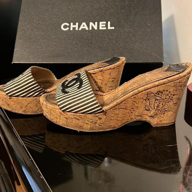 BEAUTIFUL VINTAGE CHANEL WEDGES WITH LOGO AND CORK - Depop