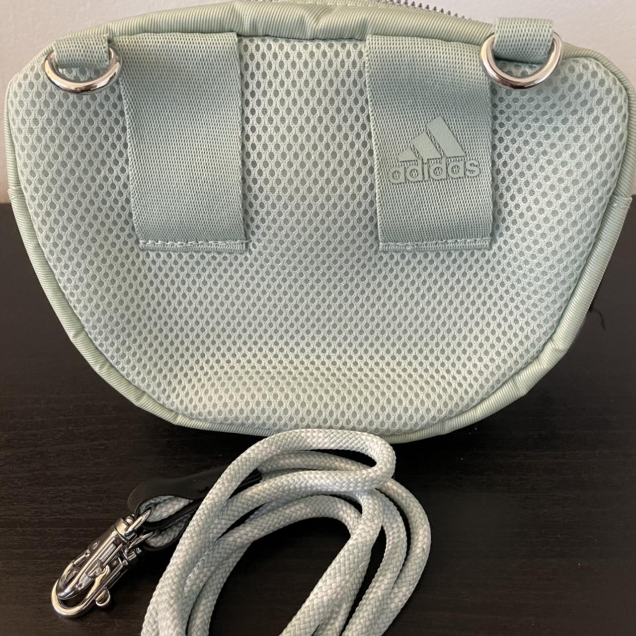 新品 adidas × IVY PARK Belt Bag 定価1万989円Ⓗ