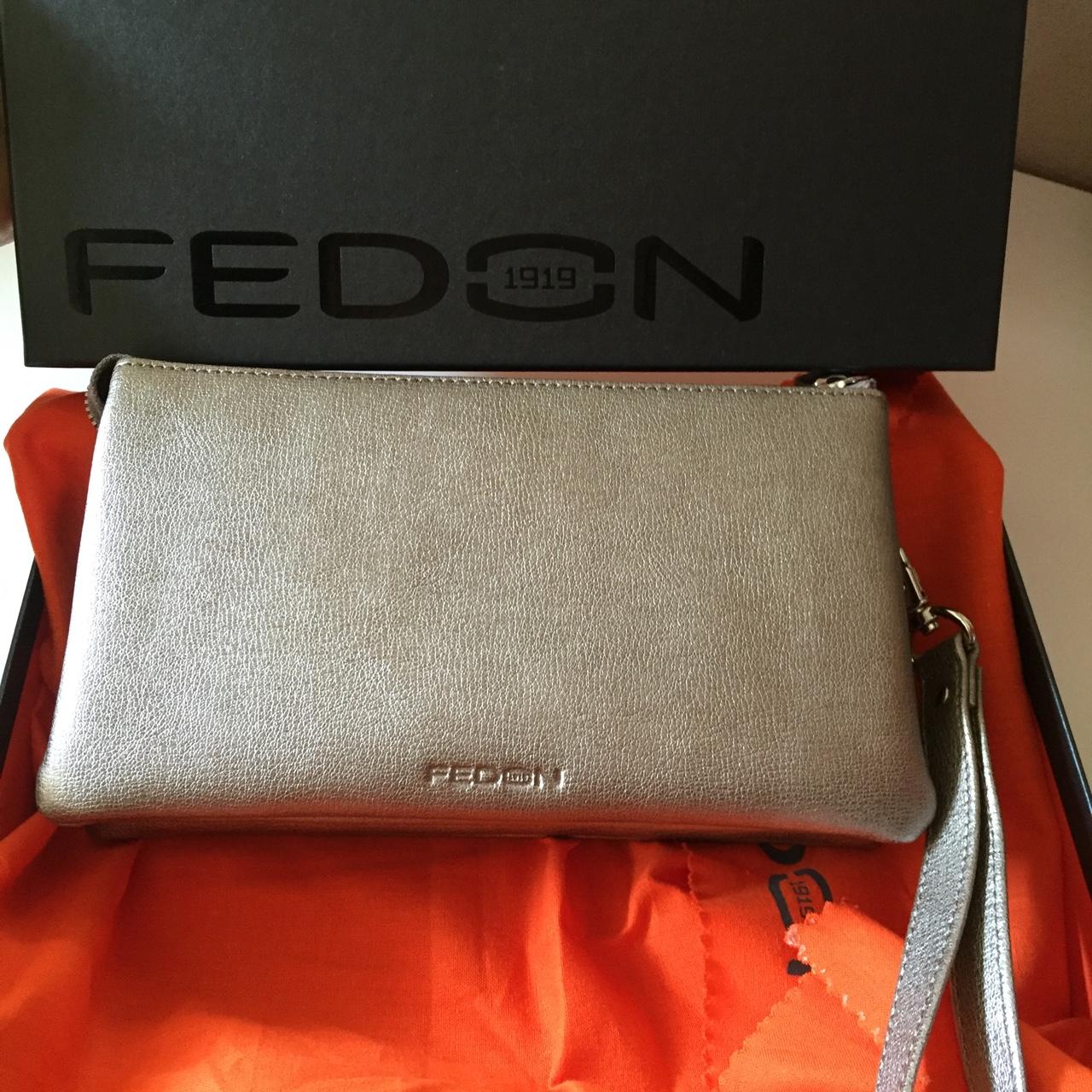 Vendo pochette Fedon 1919 nuova con Depop