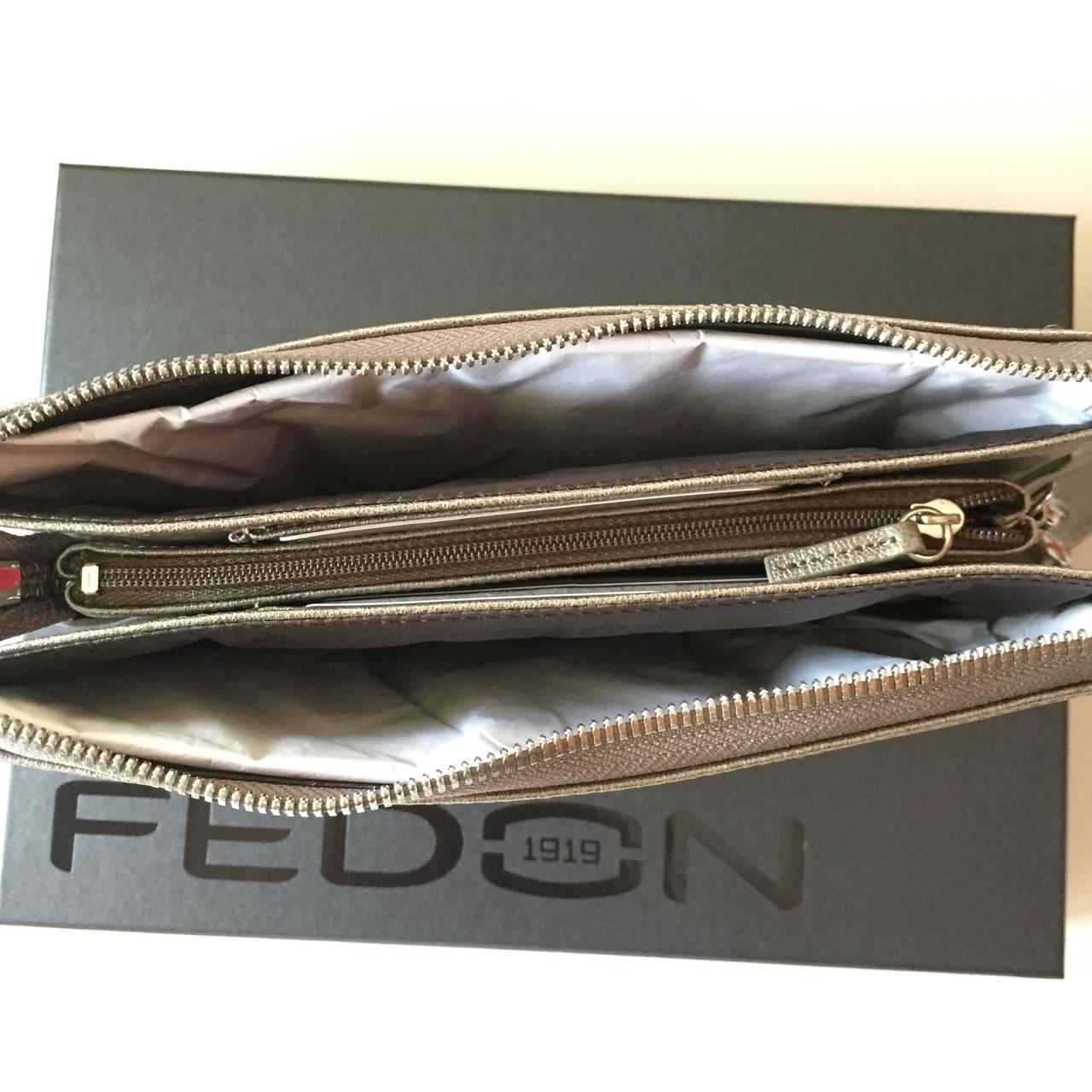 Vendo pochette Fedon 1919 nuova con Depop