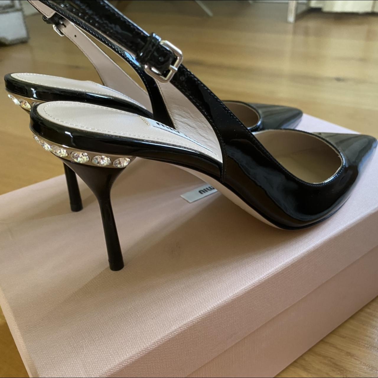 New Miu Miu Calzature Donna Shoes, size 37, black...