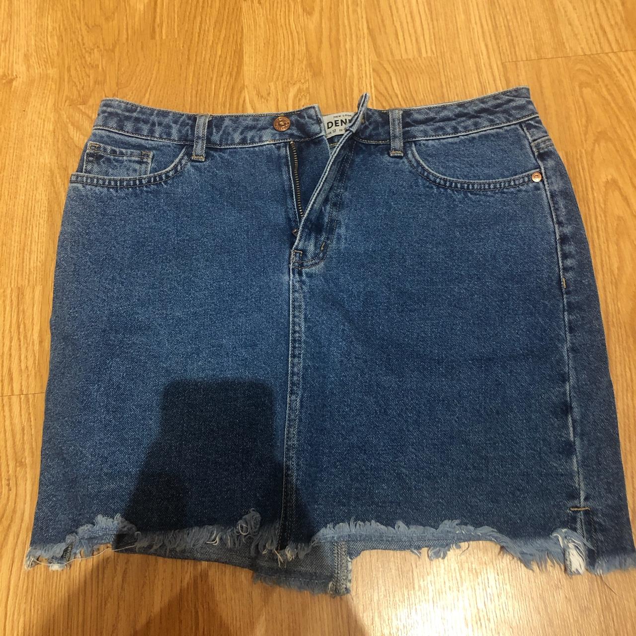 New look denim skirt • size 12 • doesn’t fit me... - Depop