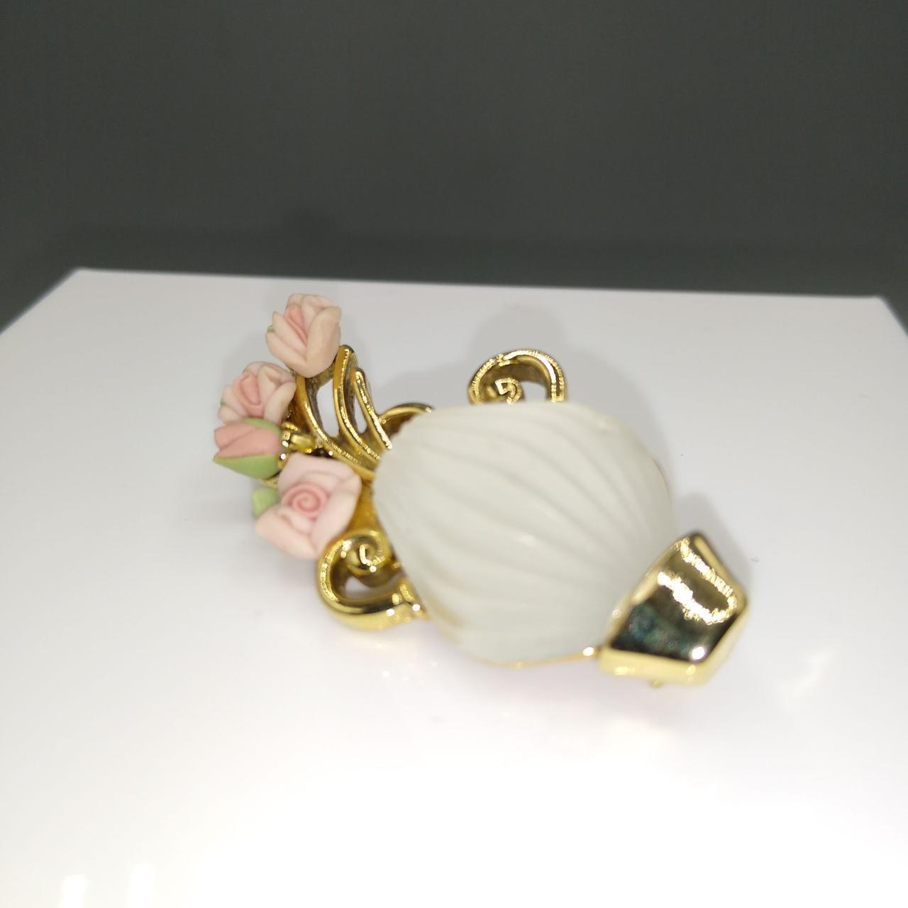 Product Image 1 - Vintage 1928 Brooch, Frosted Glass