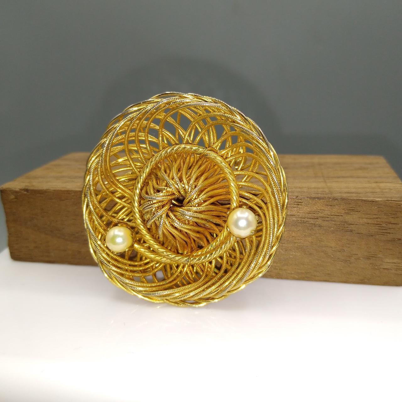 Product Image 1 - Vintage Brooch, Gold Wire Spiral