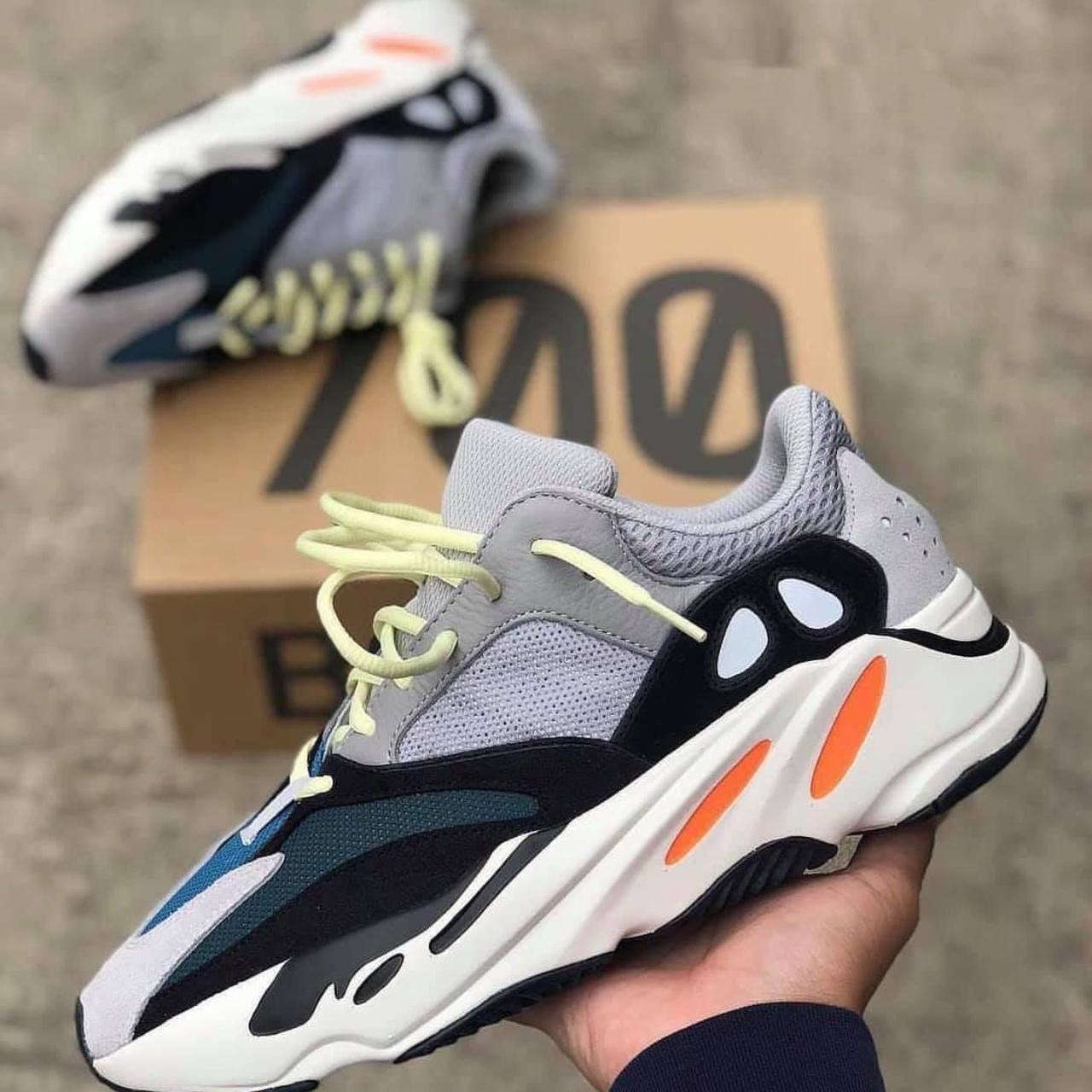 yeezy wave runner 6.5