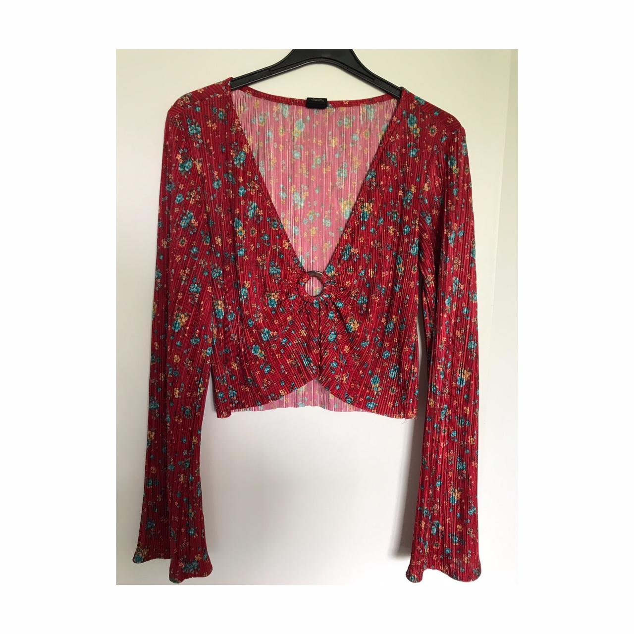 Urban outfitters cropped floral top. Red with blue... Depop