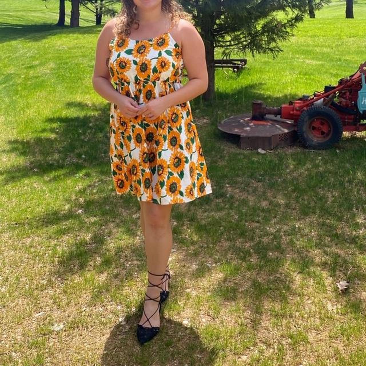 Cute sunflower outlet dress