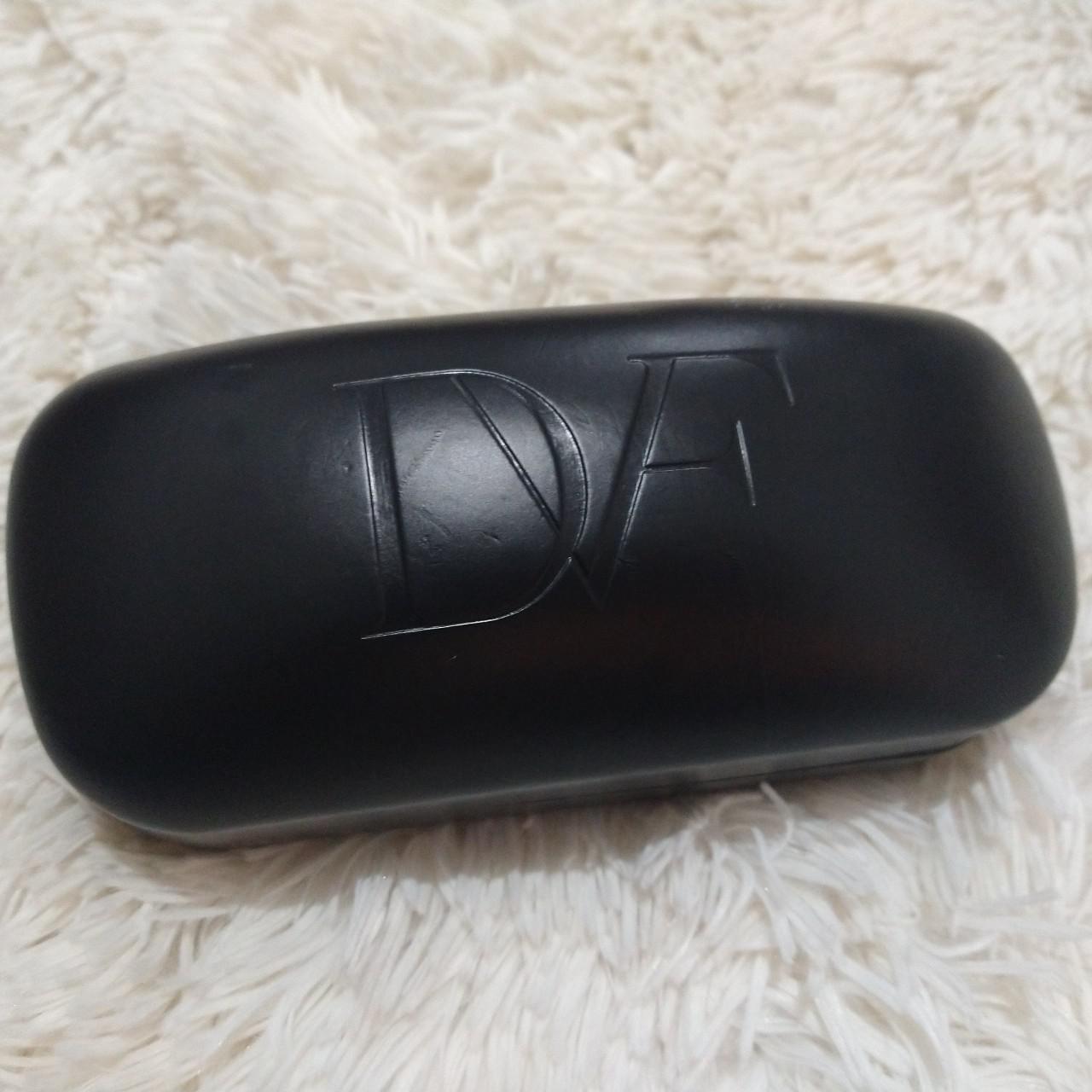 Dvf sales glasses case