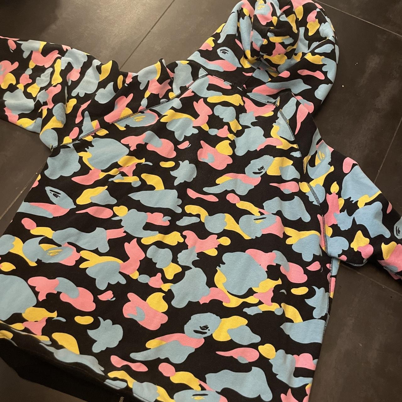 𝗕𝗔𝗣𝗘 Cotton Candy Hoodie. Sz XL, GOOD CONDITION. ODOR...