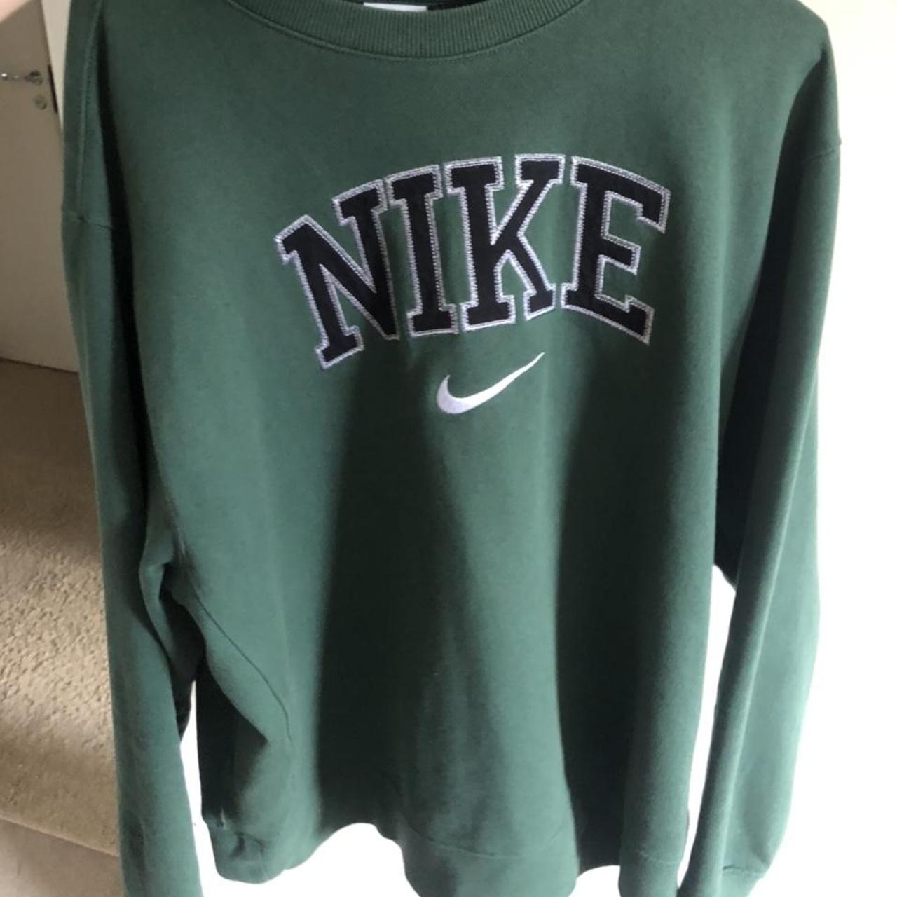 ash green nike sweatshirt