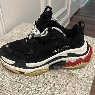 harga balenciaga sneakers