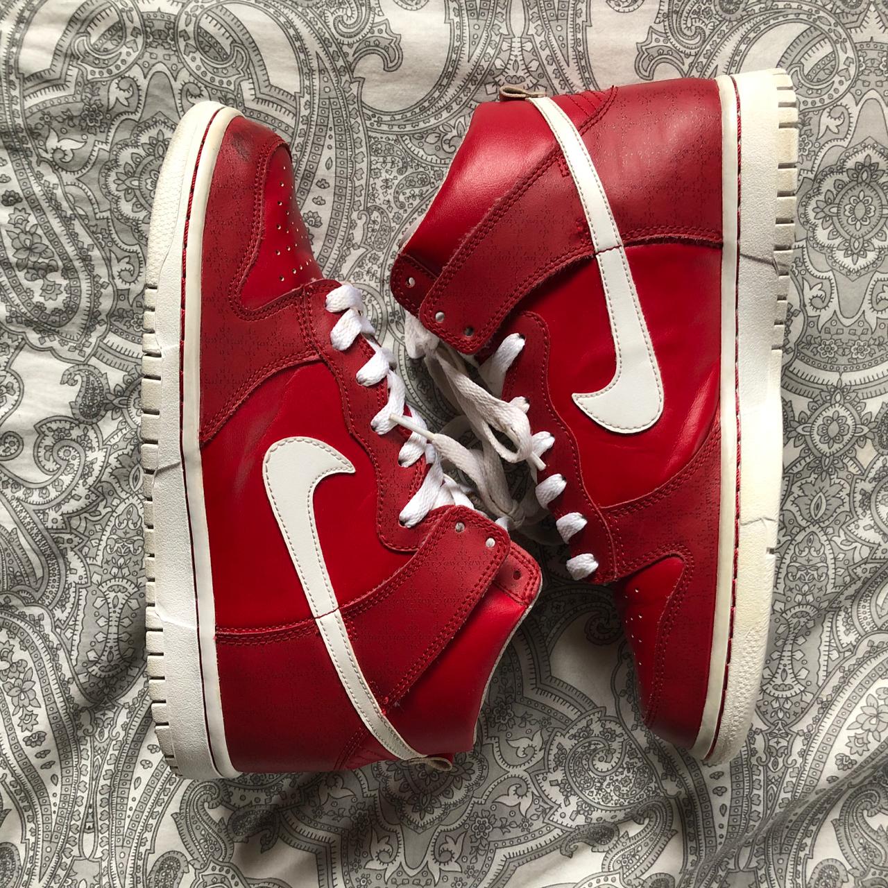 womens red and white nike shoes