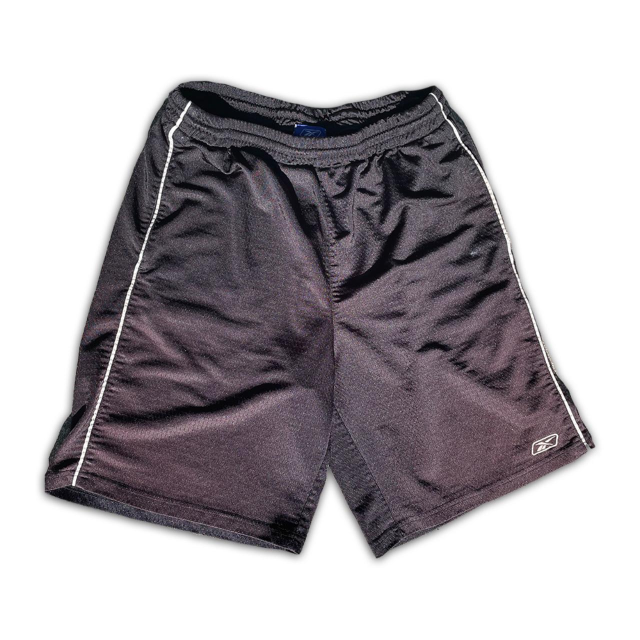 Champion Men's Black Shorts Depop