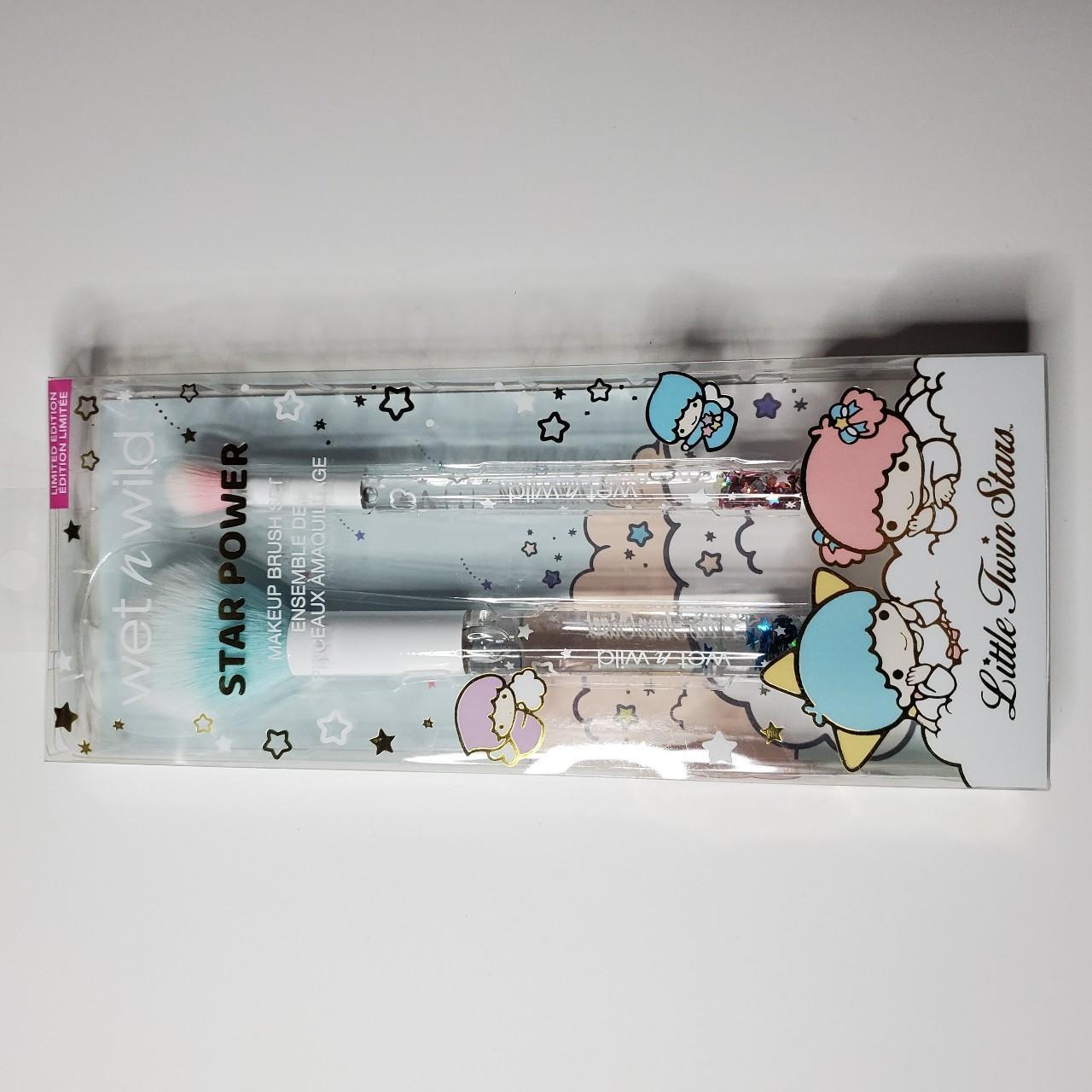 Wet n Wild Blue and Pink Tools-and-brushes