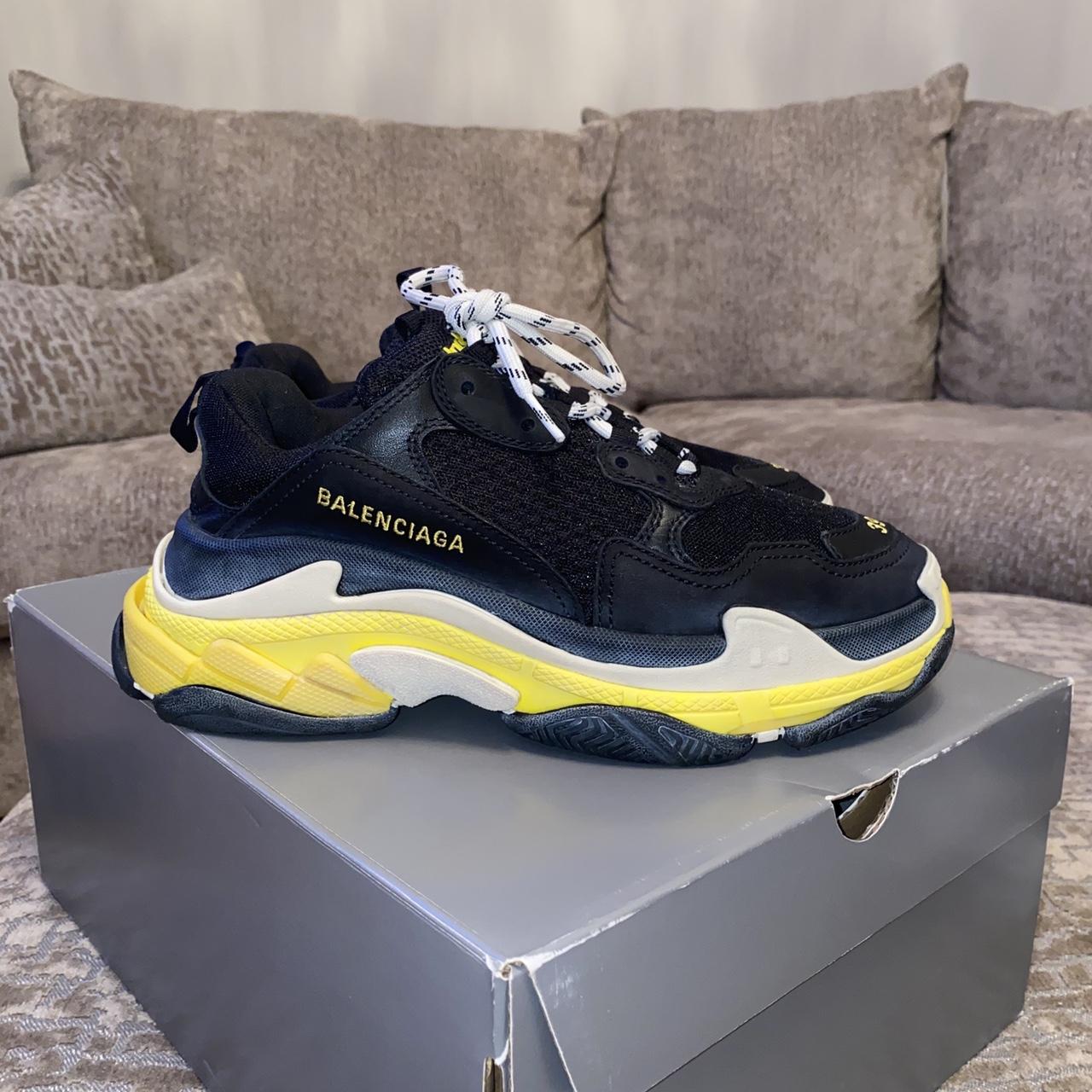 Balenciaga black and hot sale yellow triple s