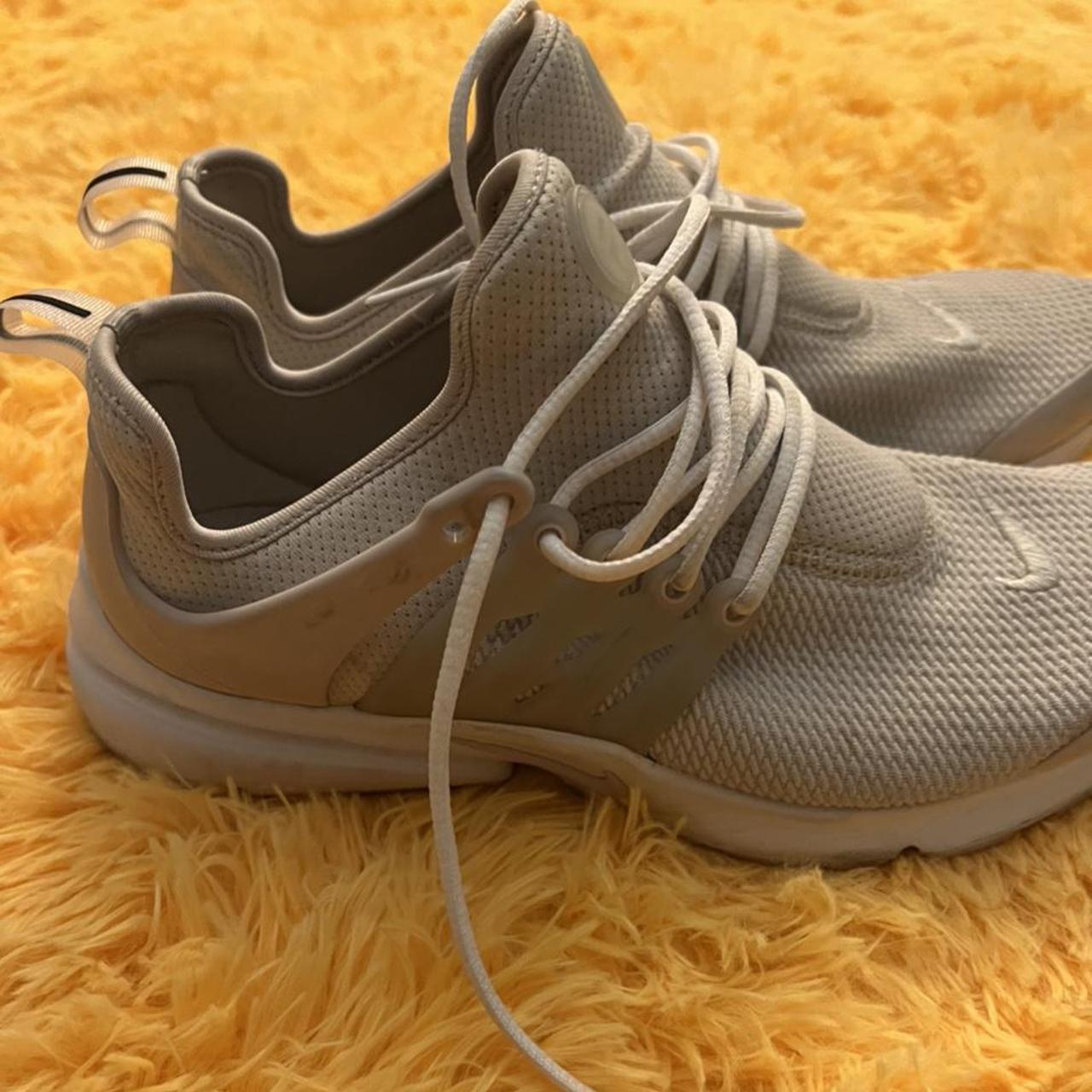 womans grey nike trainers