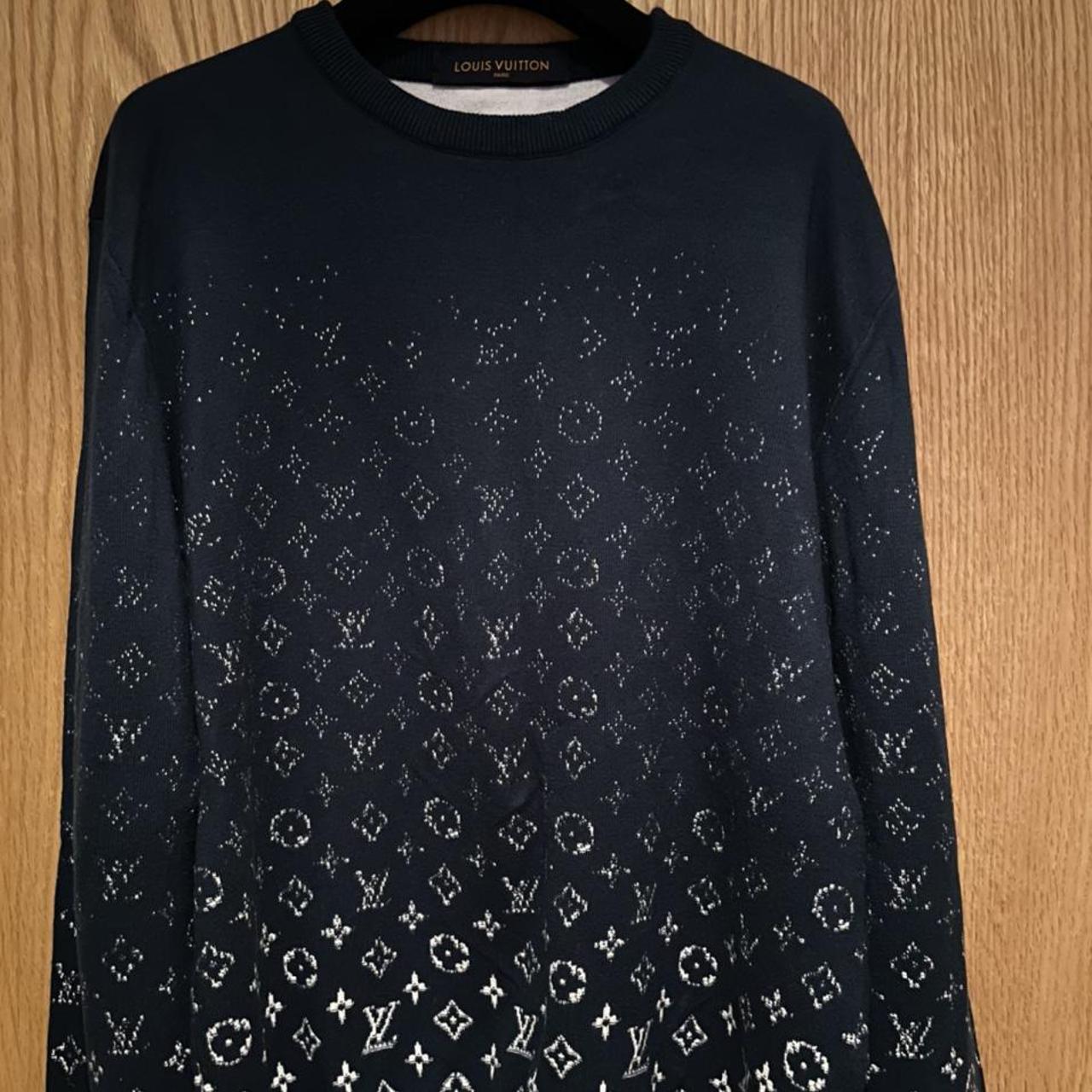 gradient monogram crewneck