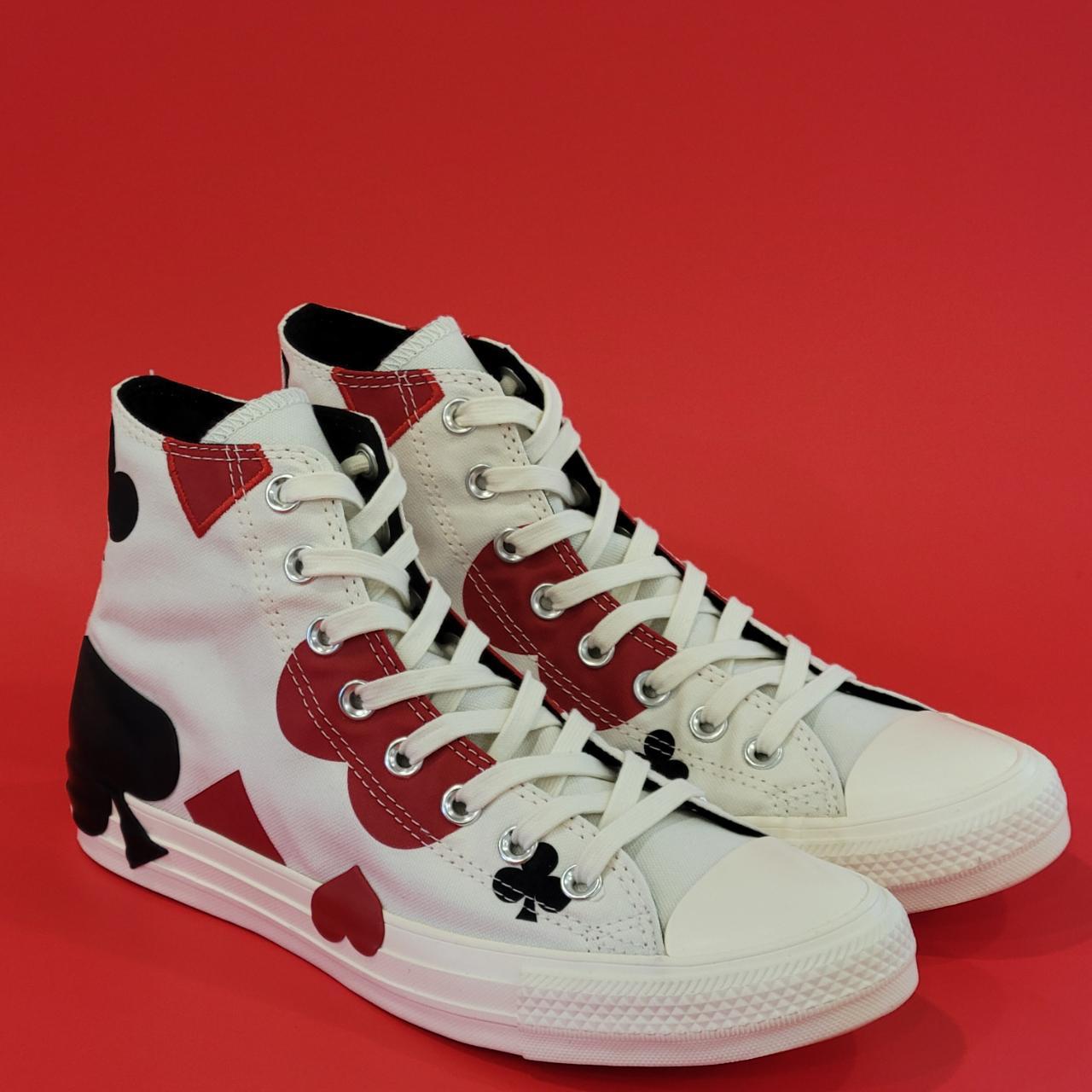 chuck taylor all star queen of hearts low top