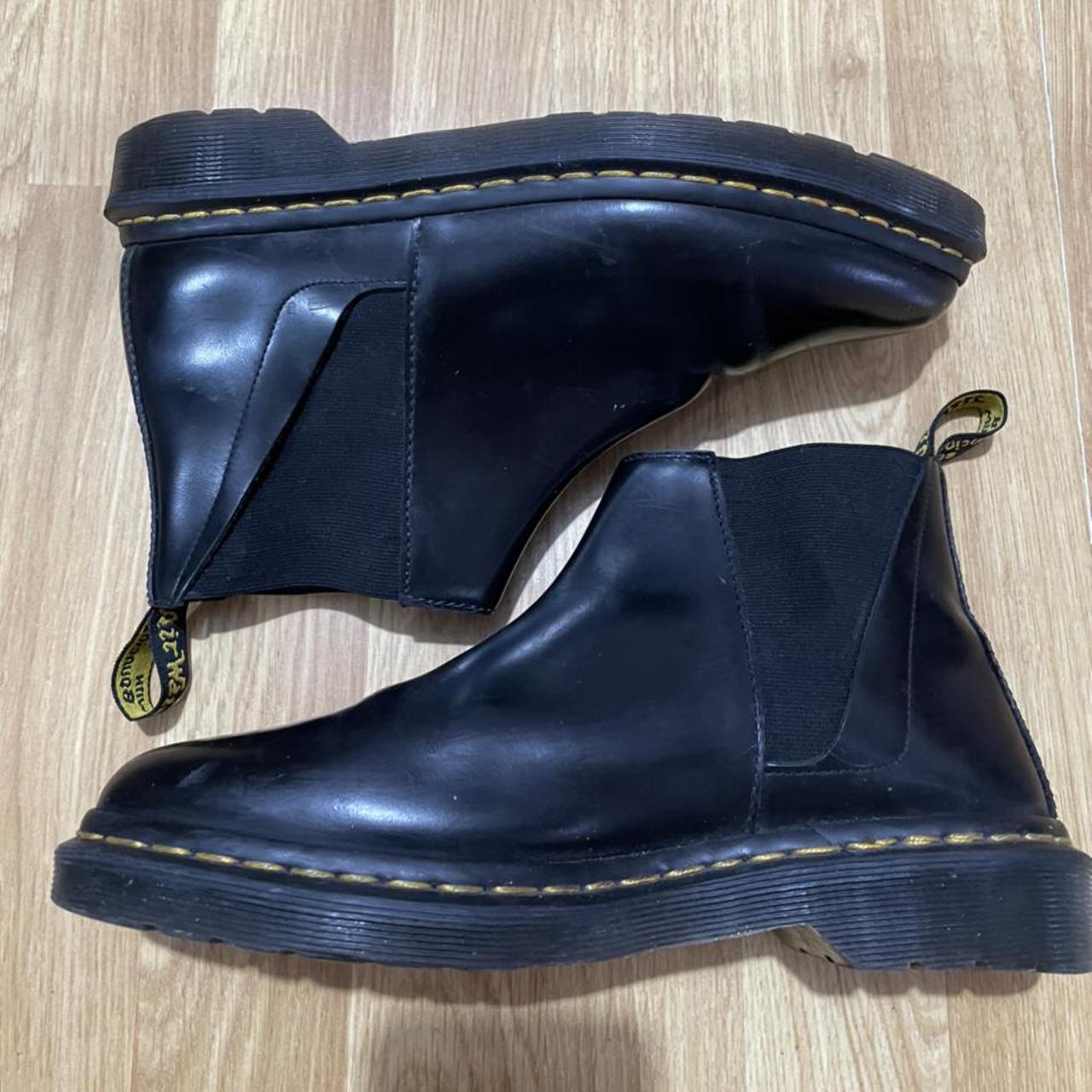 bianca pointed toe chelsea boot