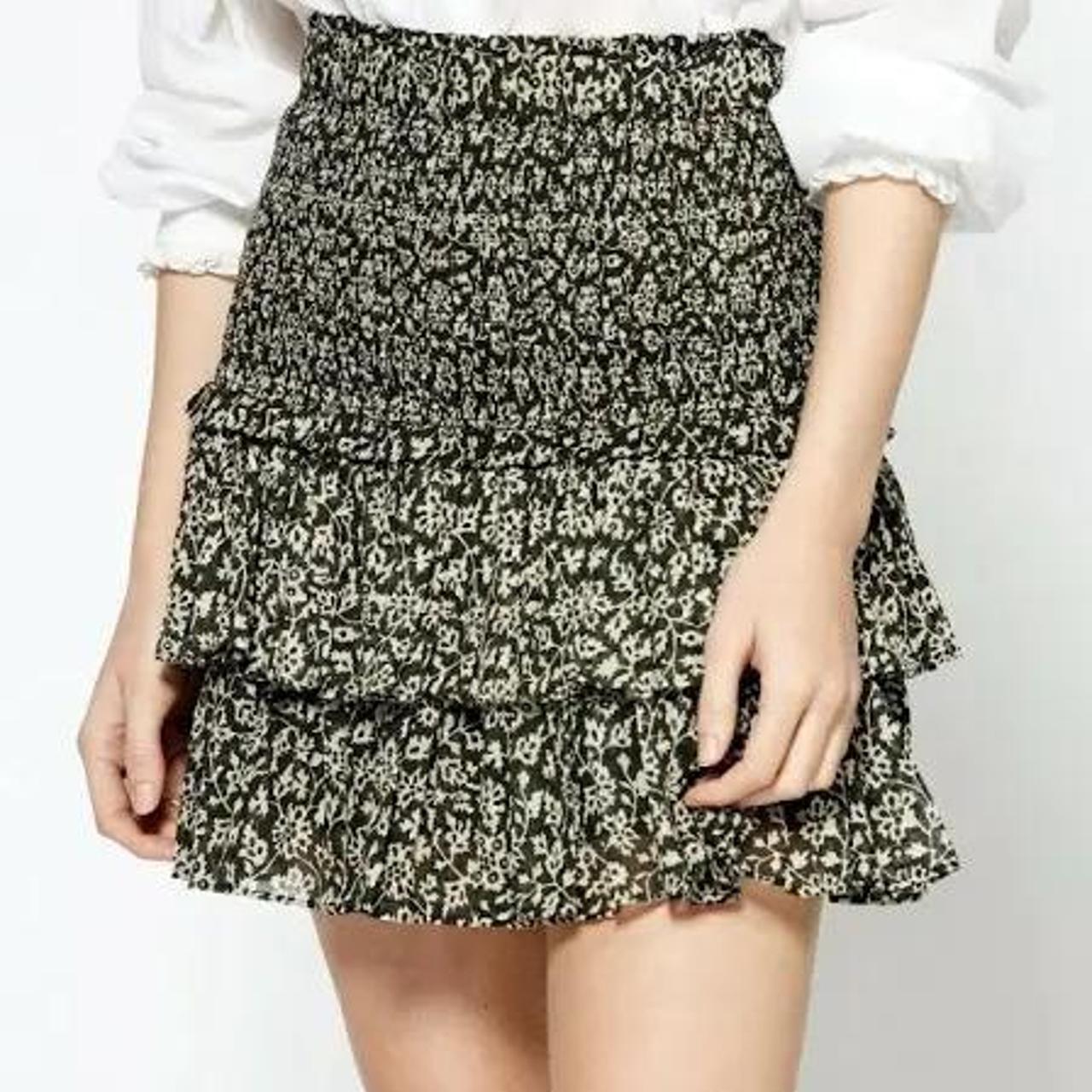 Isabel Marant Women's Black and Cream Skirt (2)