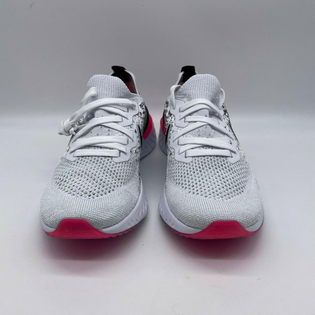 nike running epic react trainers in white and pink