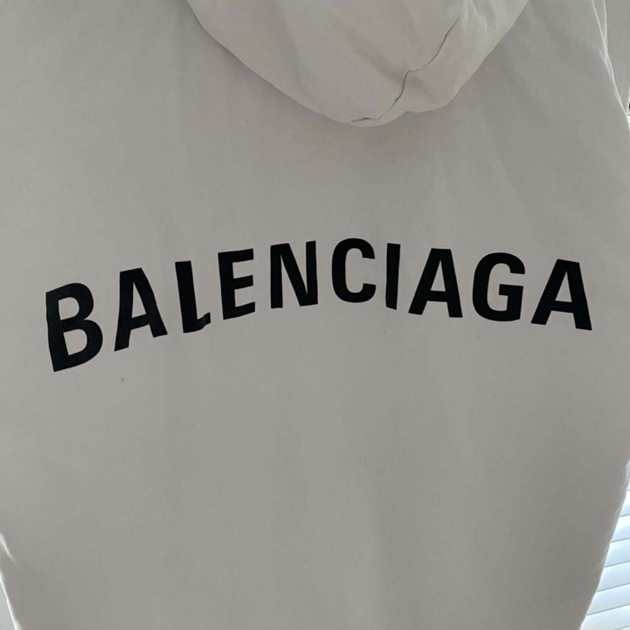 Balenciaga hoodie hot sale back logo