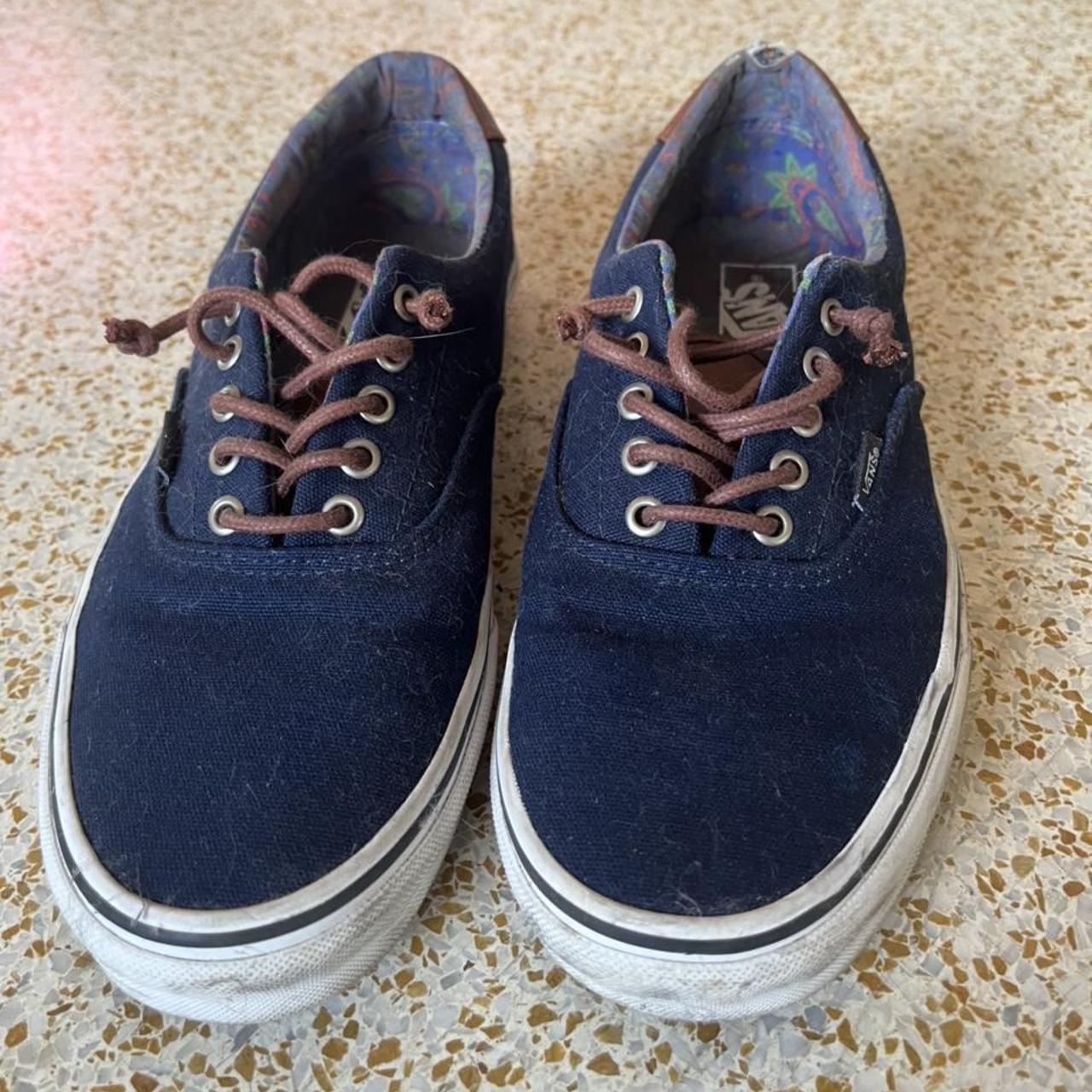 Vans Women's Navy Trainers | Depop