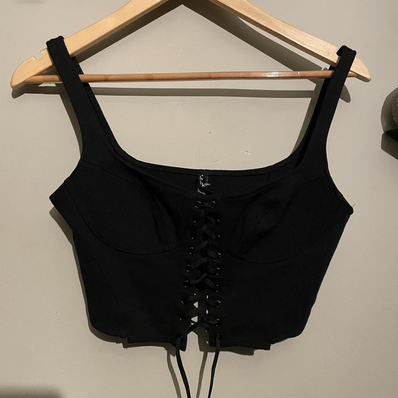 Urban Outfitters Women's Black Crop-top | Depop