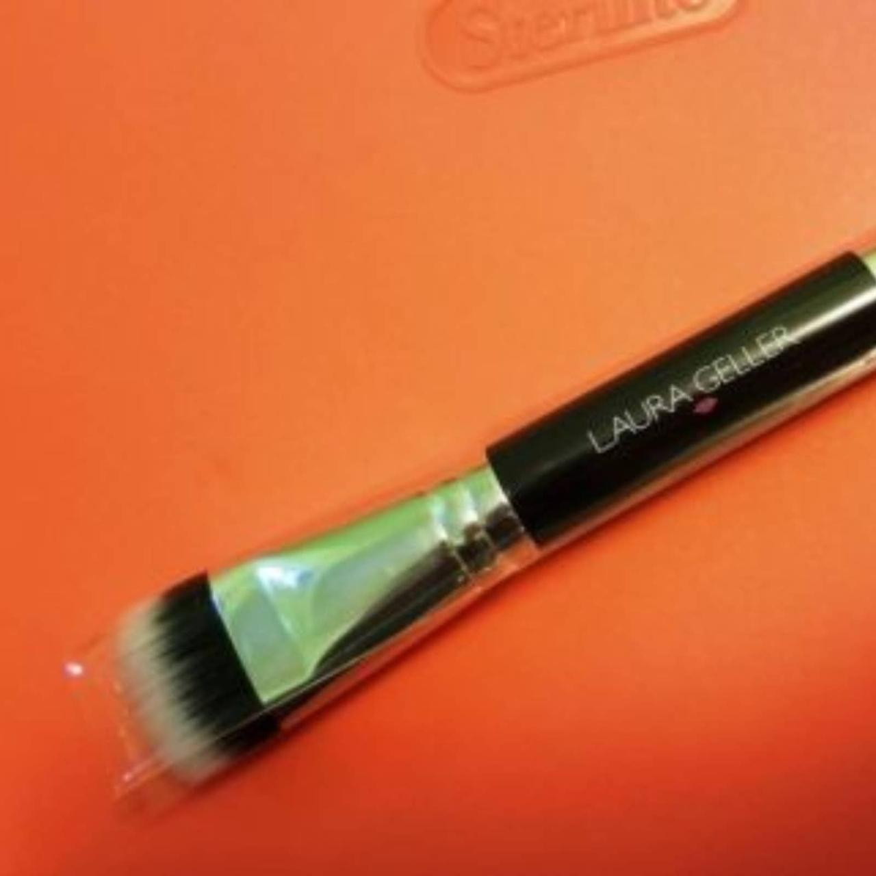 Laura Geller Double Ended / Dual End Brush. New in... Depop
