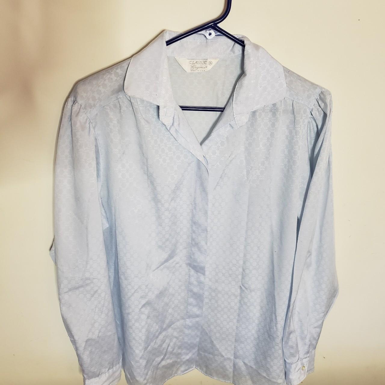 Pretty 80s button-up in light blue Has a broad... - Depop