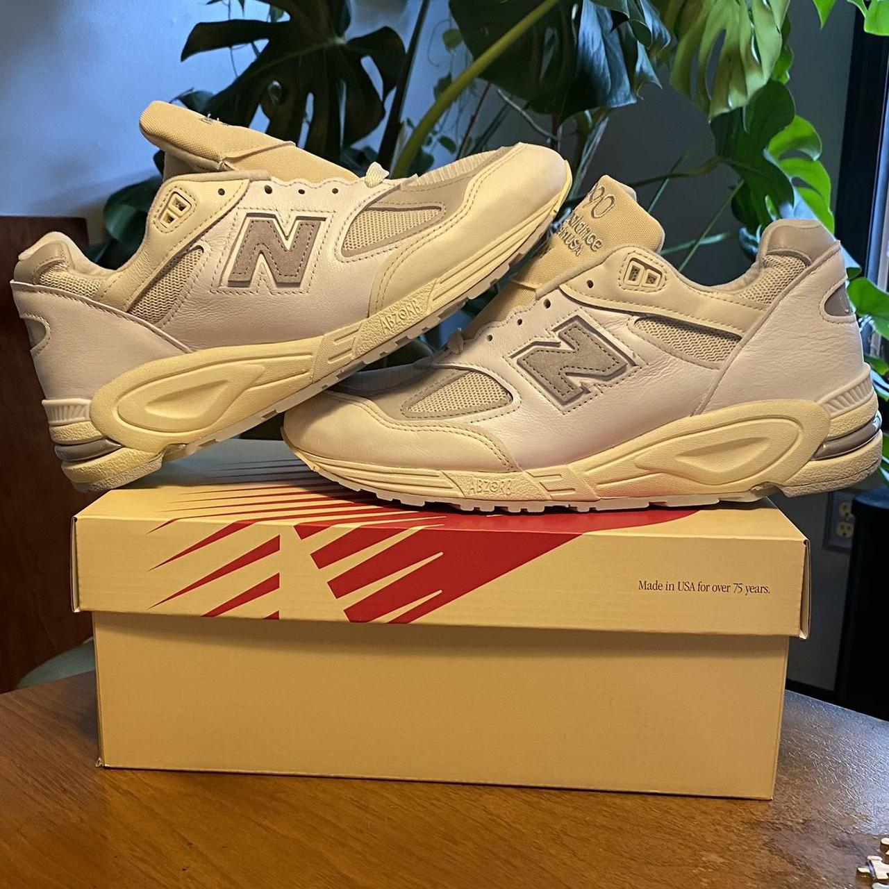 Aimé leon dore x new store balance 990v2