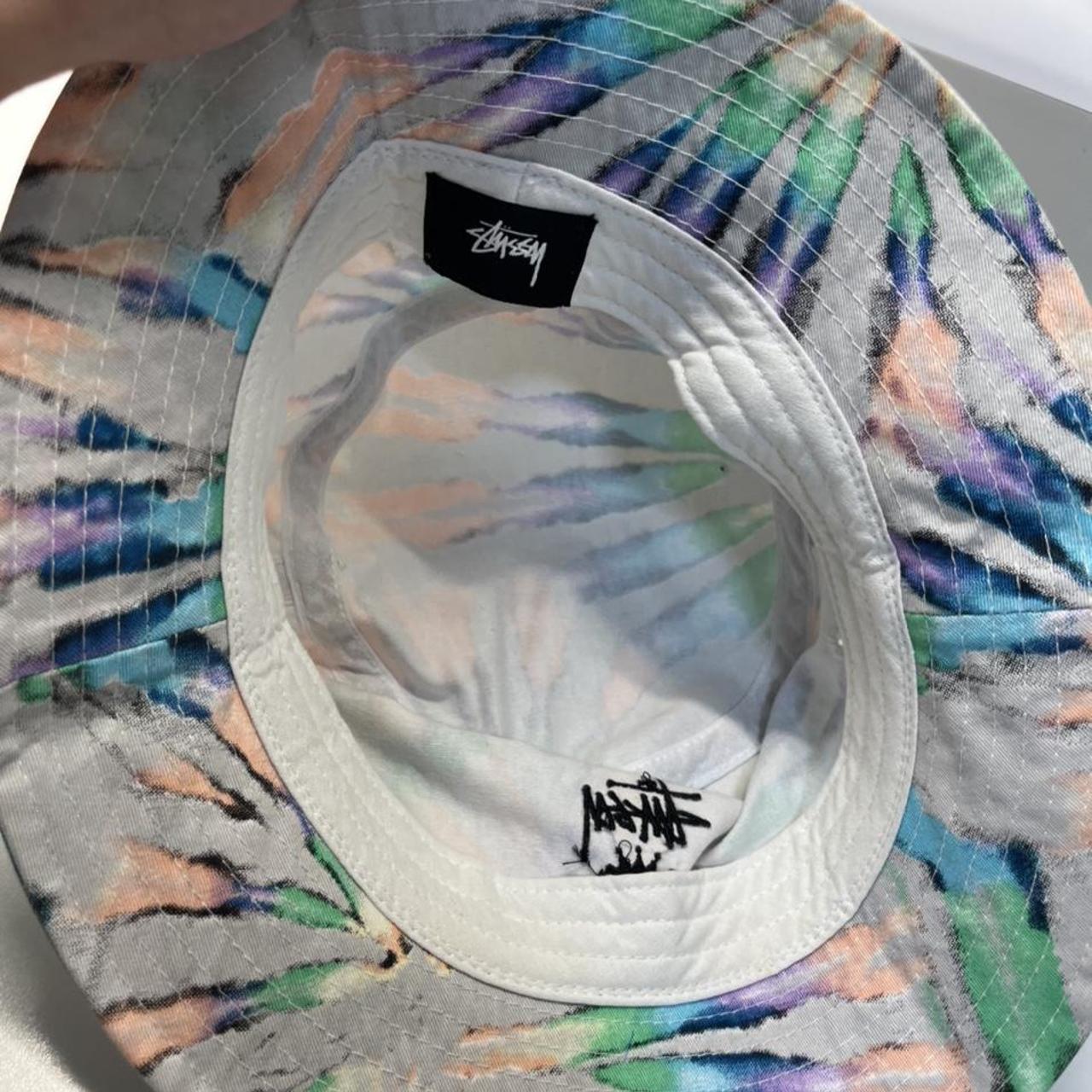 Product Image 3 - Stussy Bucket Hat in "Rainbow"
Condition: