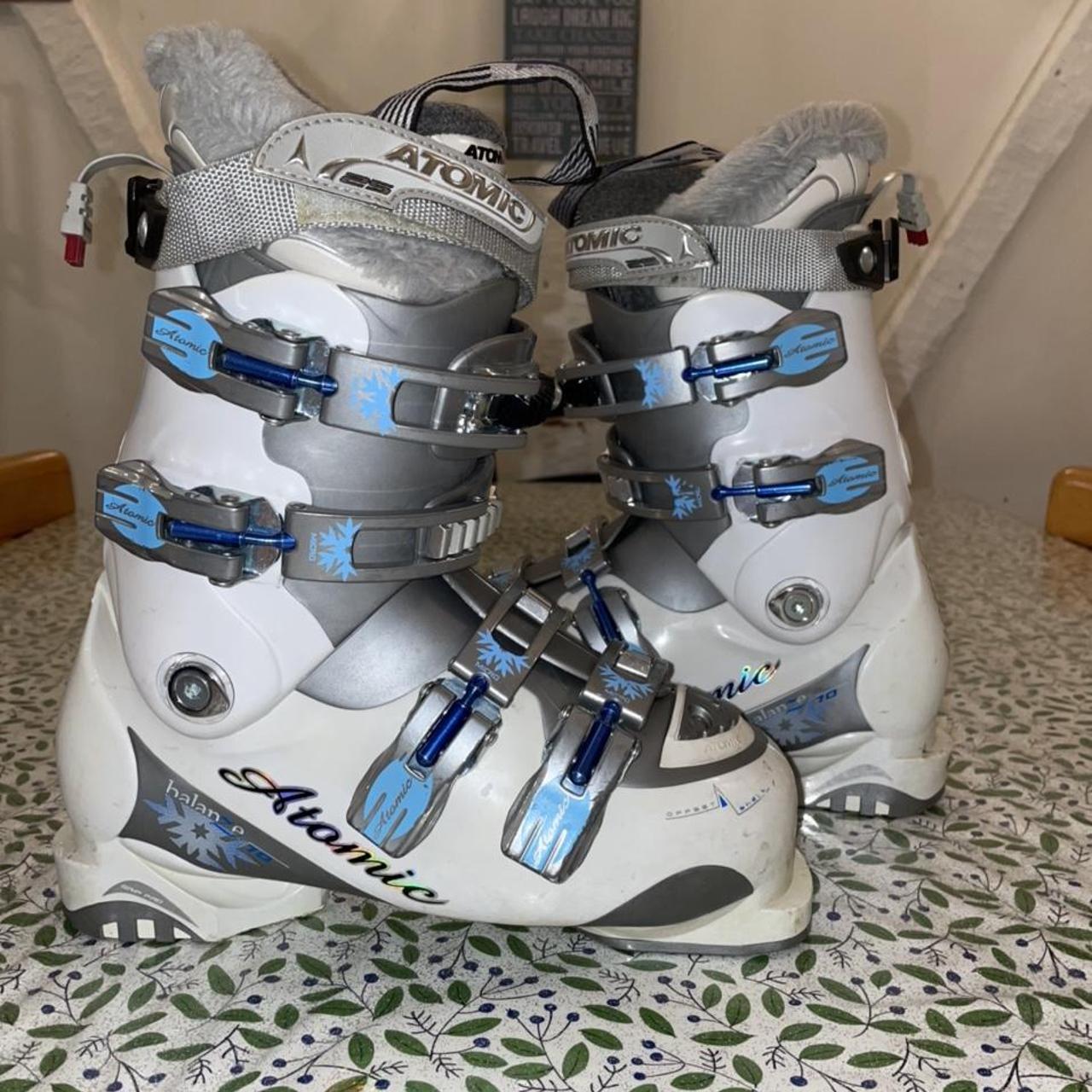 Womens Atomic Ski Boots!! They have a lovely fur... - Depop