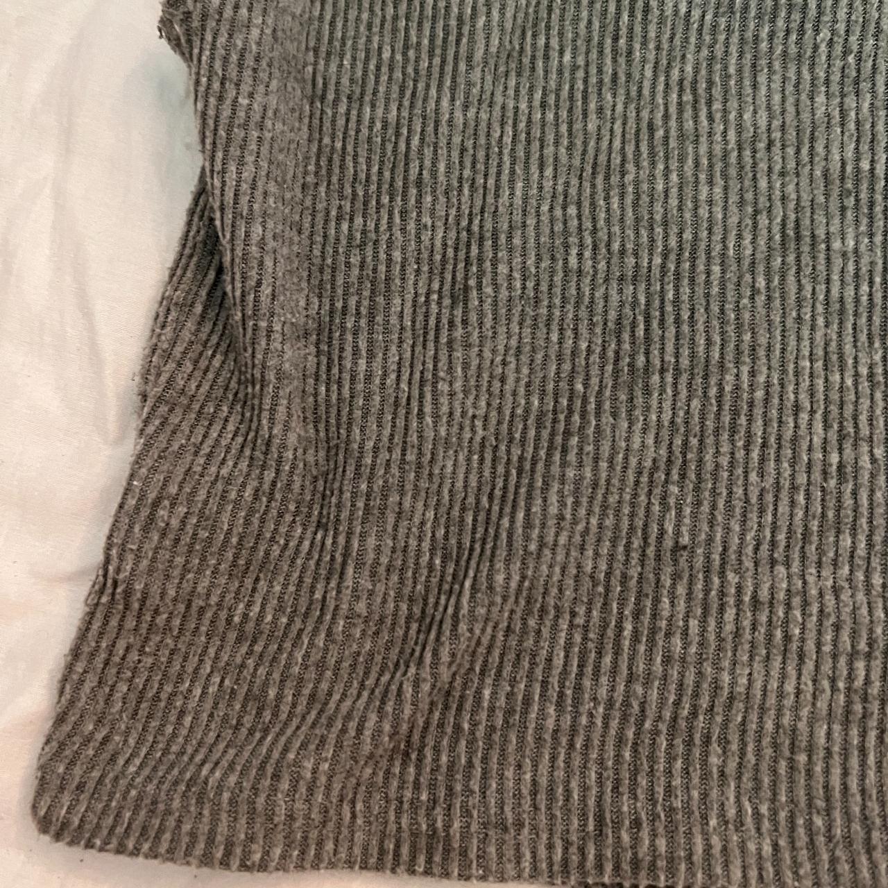 basic cute grey ripped tank top, super soft - Depop