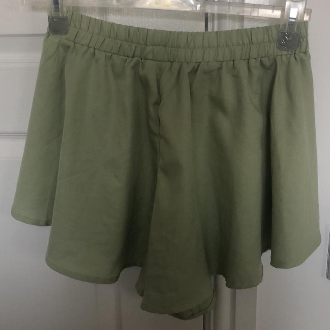 PrettyLittleThing Women's Green Shorts | Depop