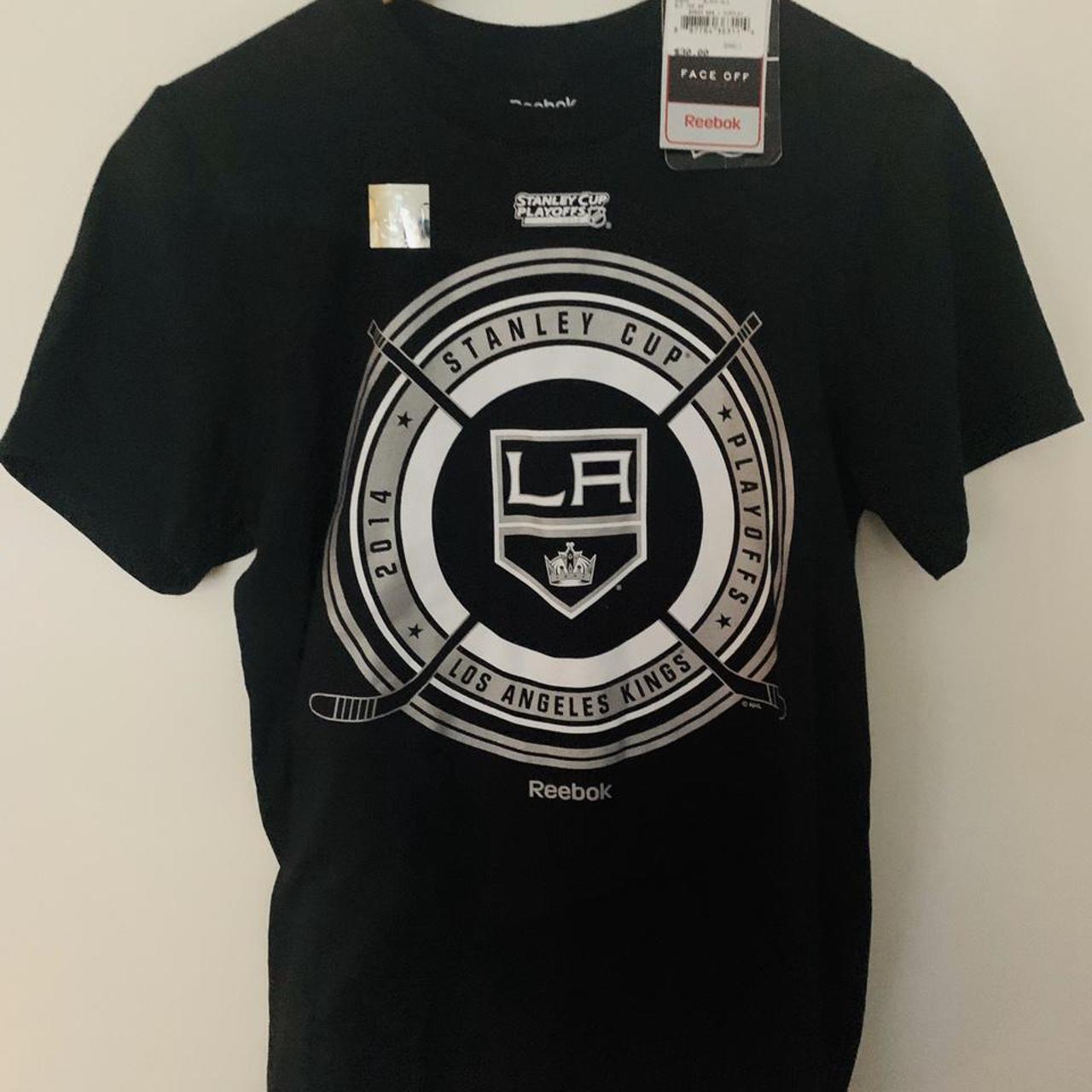 Grey '2014 Stanley Cup Los Angeles Kings' Tee! - Depop