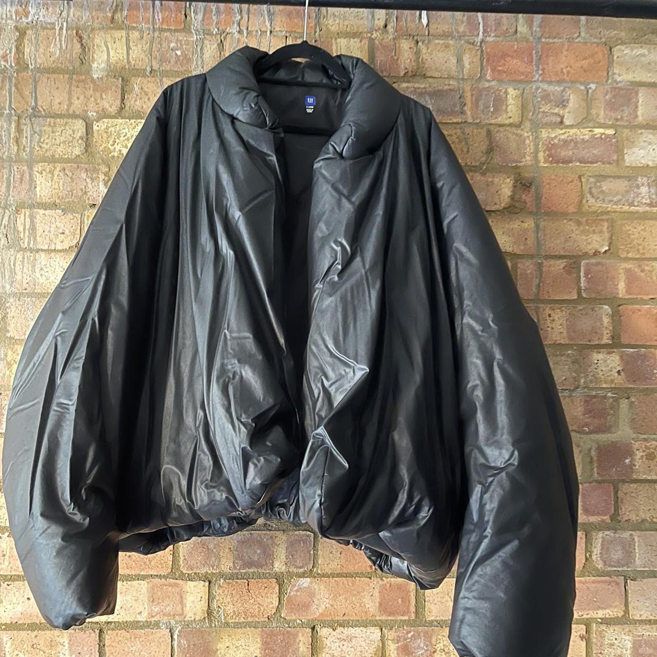 yeezy x gap jacket black
