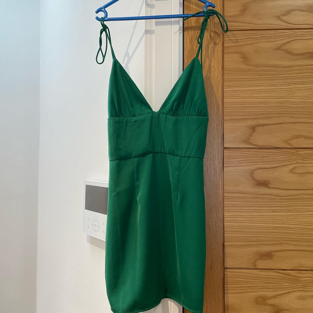 Superdown xs green dress. Brand new with tags. - Depop