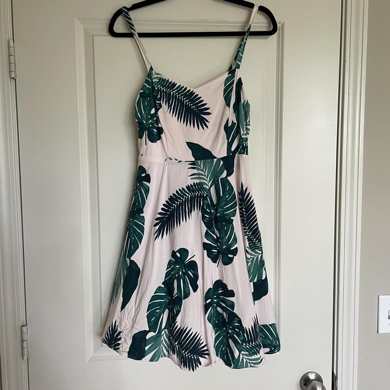 Old navy cheap palm leaf dress