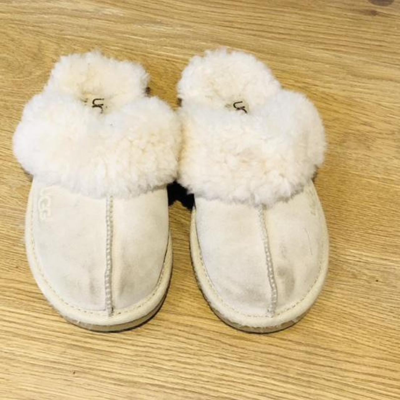 size 9 ugg slippers