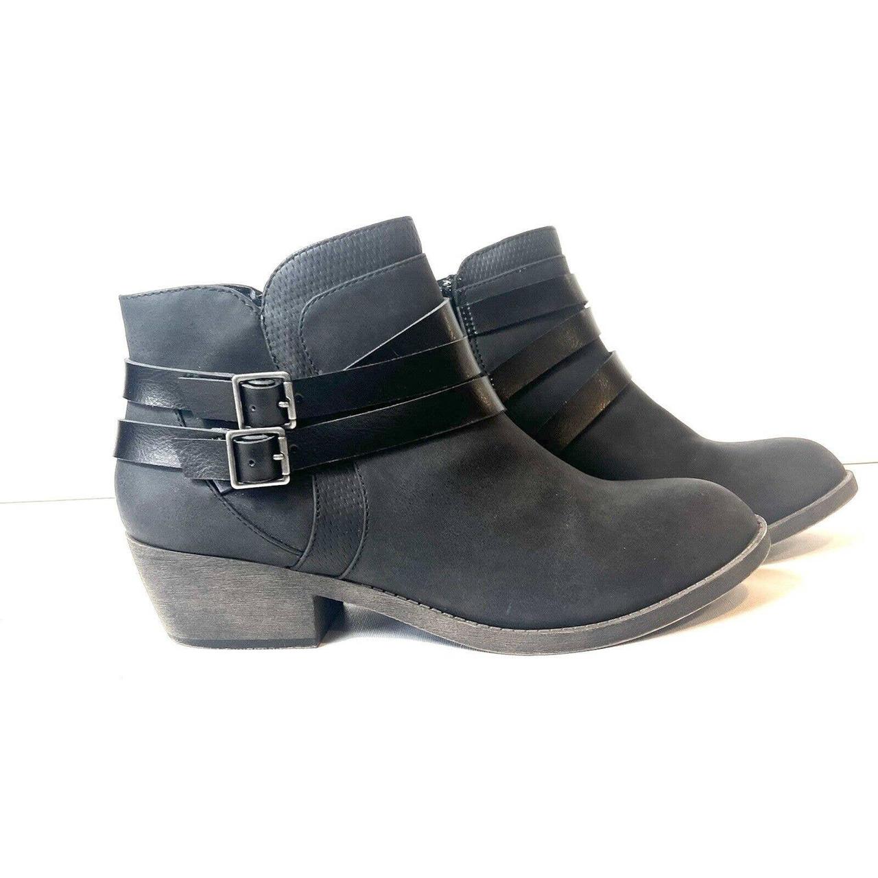 SO Kohl's Womens Ankle Booties Grayish Black Western... Depop