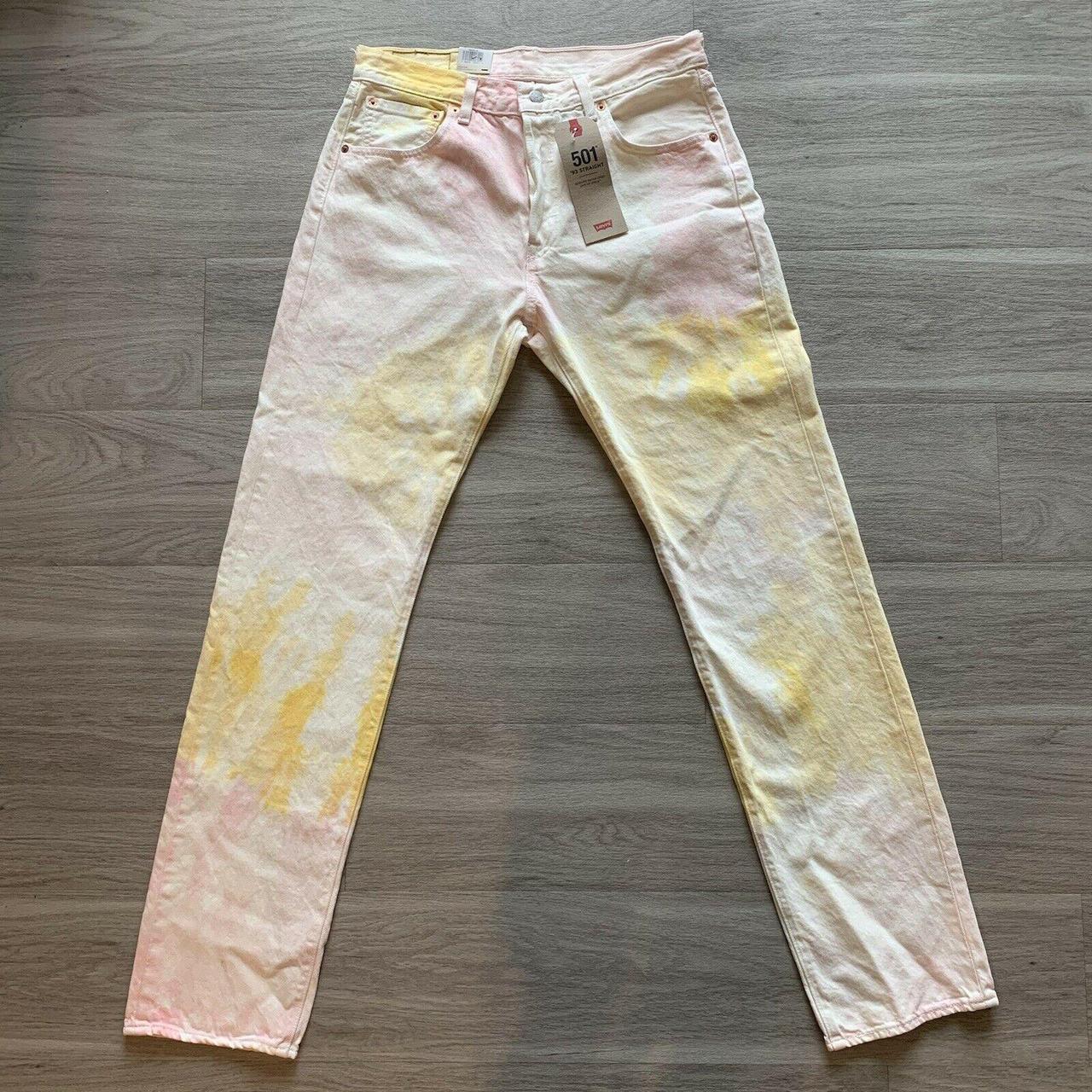 yellow levis 501